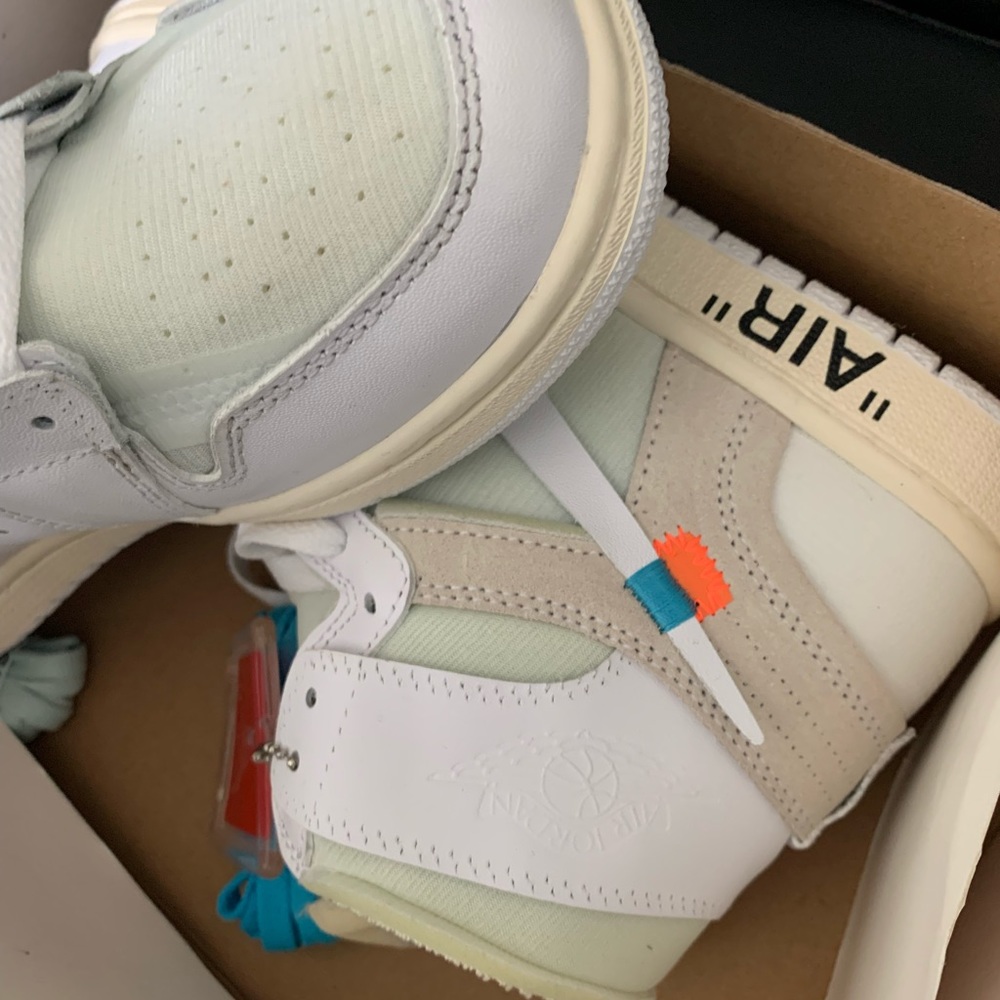 Jordan 1 off whites 8.5 men